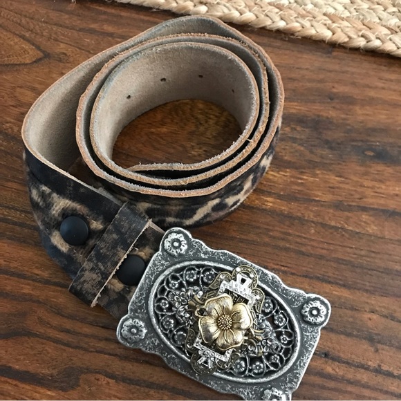 ▪️Handmade Leather Belt with Decorative Buckle